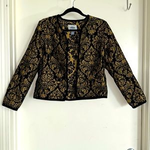 OLD NAVY (size L)Black with Gold Printed embroidery collarless quilt-like jacket